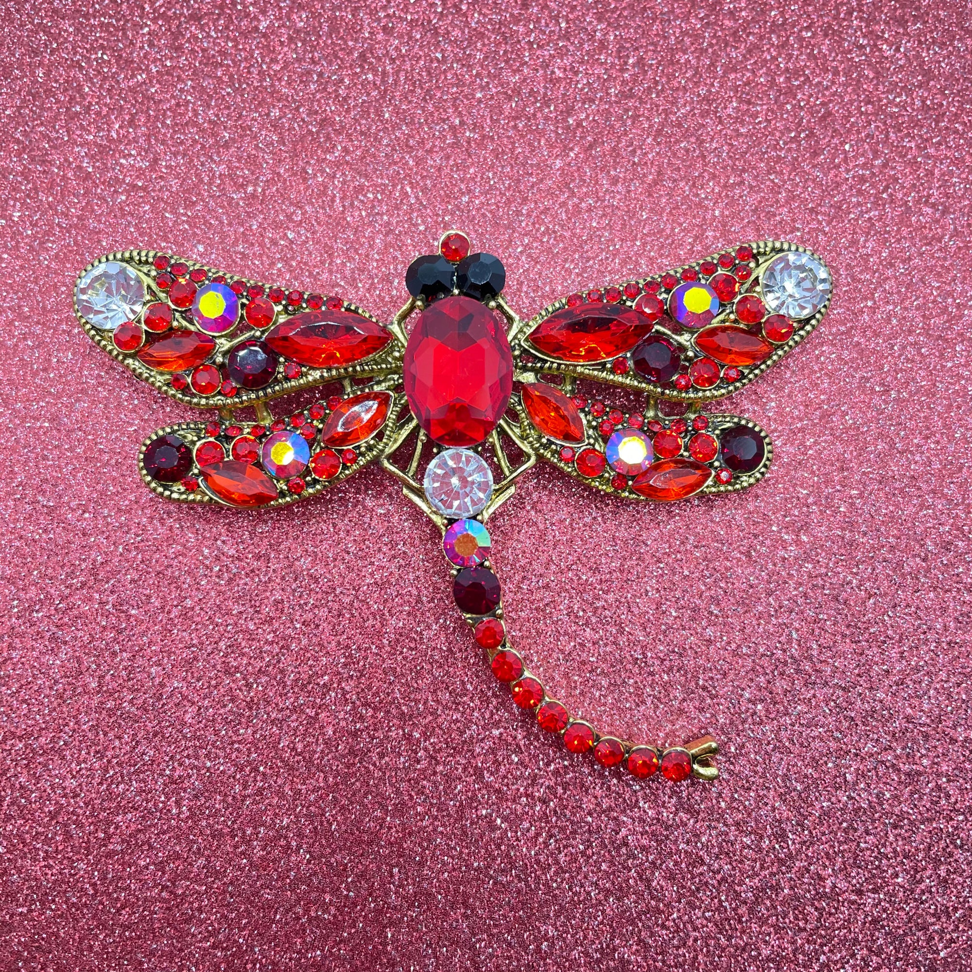 Dragonfly Luxury Brooch (RED)